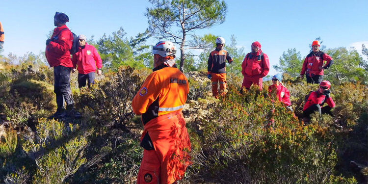 Mantar toplamak için gittiği ormanda kaybolan İsa Çiftçi'yi arama çalışmaları yeniden başladı