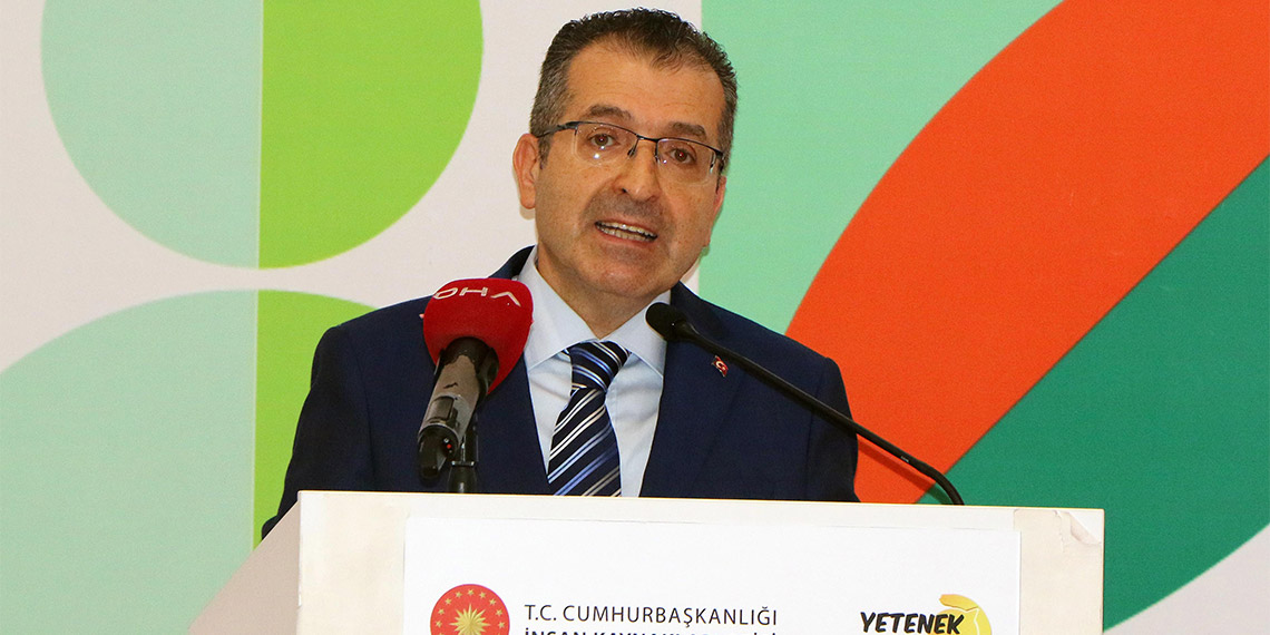 Meteoroloji Genel Müdürü Volkan Mutlu Coşkun, "Küresel ısınma, iklim değişikliği her tarafı etkiliyor. İnsanoğlu artık her şeye hazırlıklı olmalı" dedi.