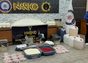 Narkogüç-42 operasyonunda ele geçirilenler sergilendi