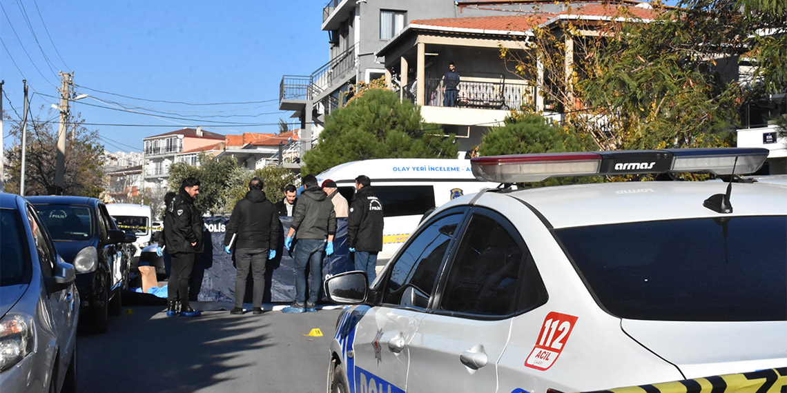 Öğretim görevlisi kızını ve kayınvalidesini öldürdü eşini yaralayıp intihar etti