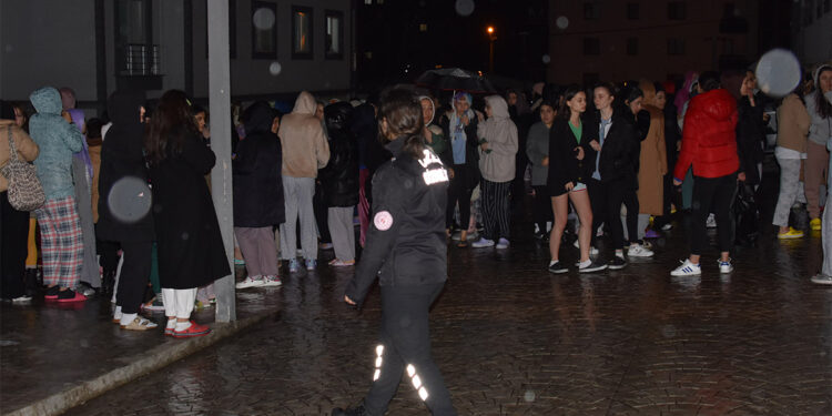 Ordu'da yurt asansöründe 10 öğrenci mahsur kaldı