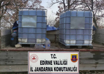 Ormana gizlenmiş 2 bin 200 litre sahte içki ele geçirildi