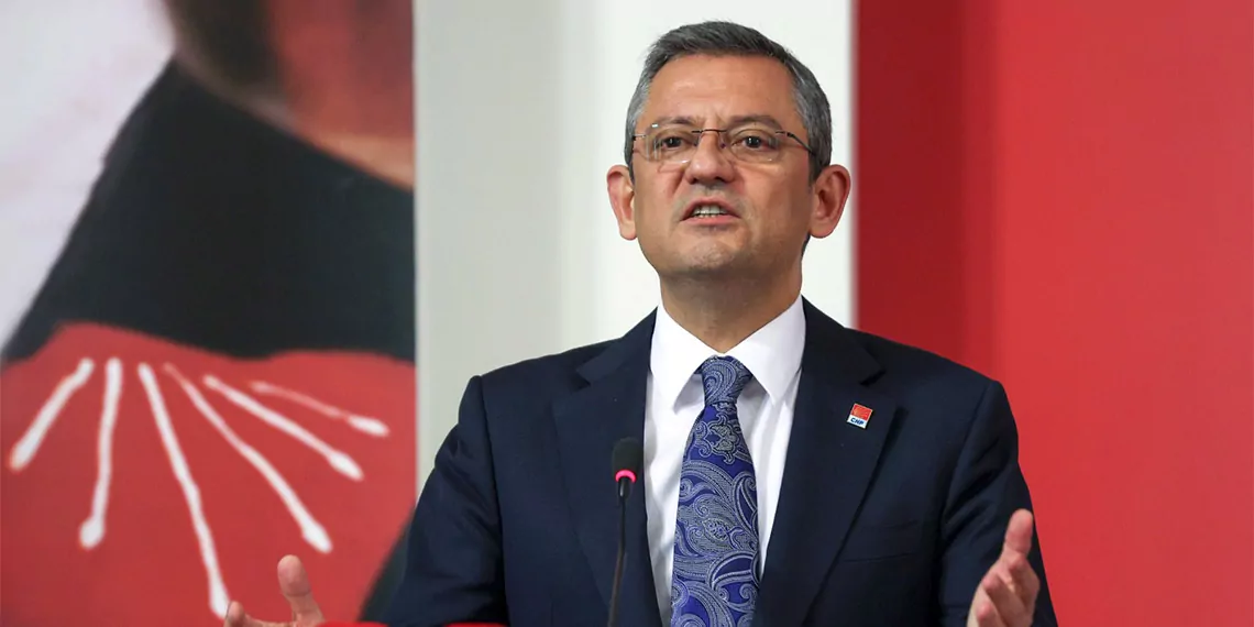 Chp genel başkanı özgür özel, "geleceğimize sahip çıkmak için 14 ocak'ta herkesi tandoğan meydanı'na bekliyoruz" dedi.