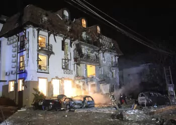 Rusya, harkiv'deki bir oteli vurdu