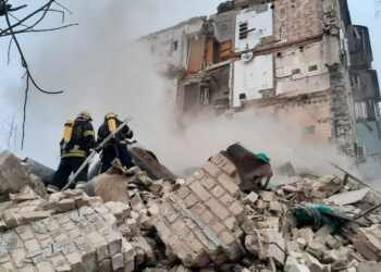 Harkiv'e füze saldırısı; 5 kişi öldü