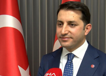Hiçbir kimsenin partisini karalayarak bir seçim süreci işletemezsiniz