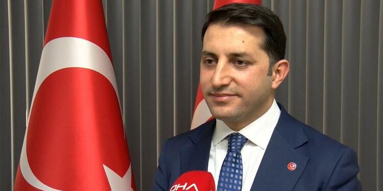 Hiçbir kimsenin partisini karalayarak bir seçim süreci işletemezsiniz