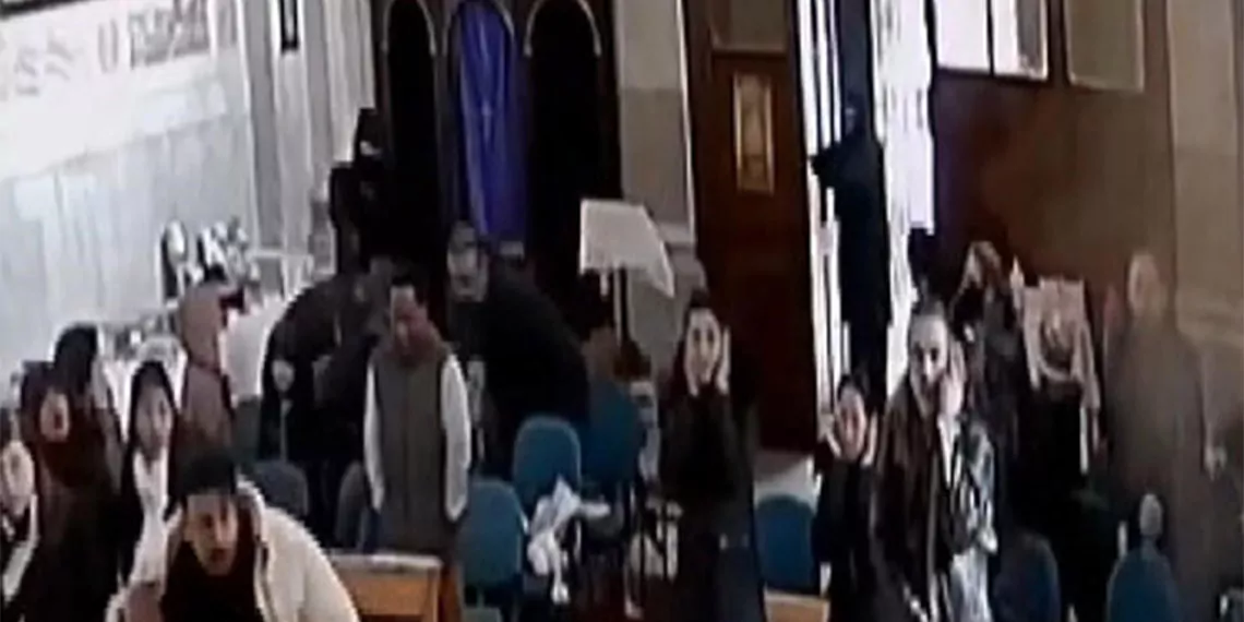 Santa maria kilisesi'nde silahlı saldırı düzenleyen saldırganların görüntüleri ortaya çıktı