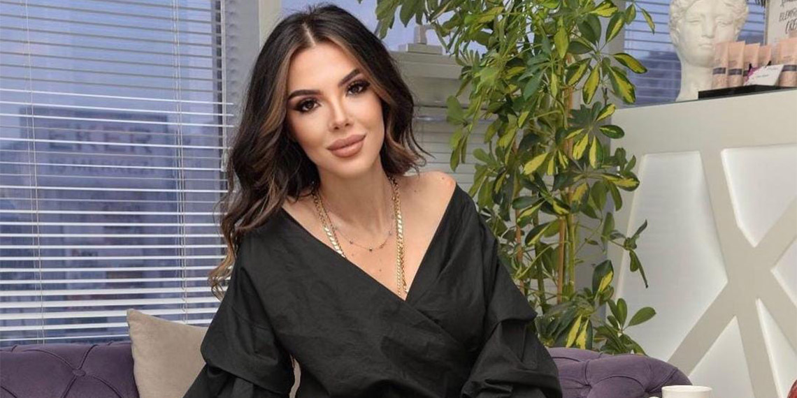 Şarkıcı Esra Akman'ın kardeşi 11. kattan düşerek öldü