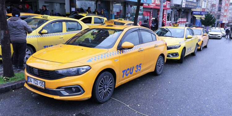 Zam sonrası taksiciler taksimetrelerini güncellemeye başladı
