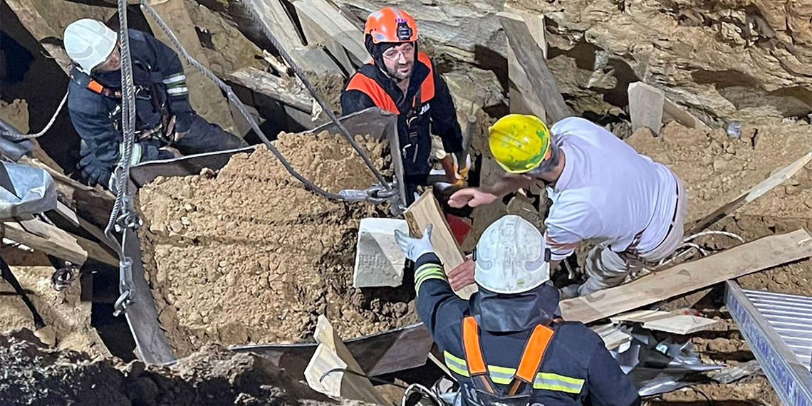 Tekirdağ'da fabrika inşaatında göçük; 1 ölü, 1 yaralı