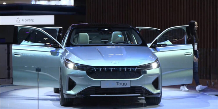 Togg'un T10F fastback modeli dünya sahnesinde