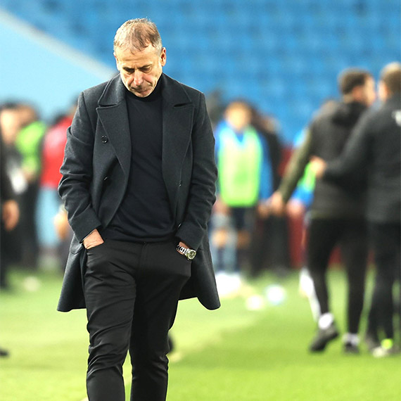 Trabzonspor Kasımpaşa'ya 3-2 mağlup oldu