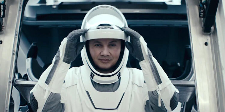 Uzayda uçabilmek muhteşem bir his olacak