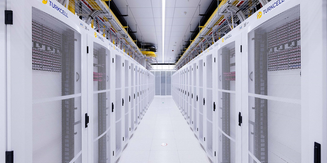 Kişisel mahremiyetin korunmasını toplum güvenliğinin bir parçası olarak görüyoruz