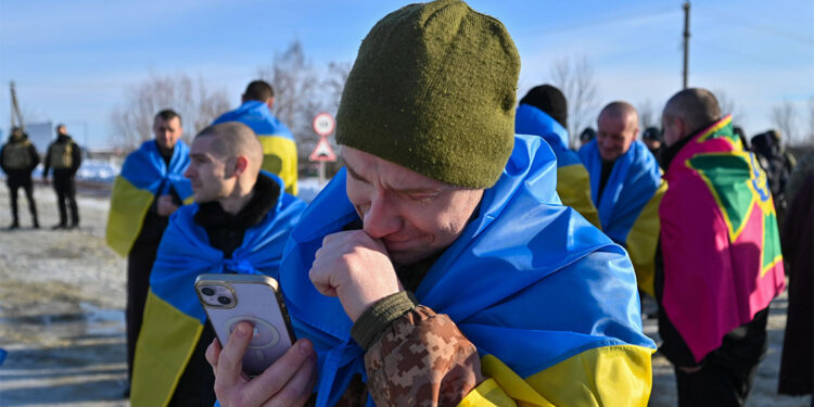 Rusya, 195 Ukrayna askerini serbest bıraktı