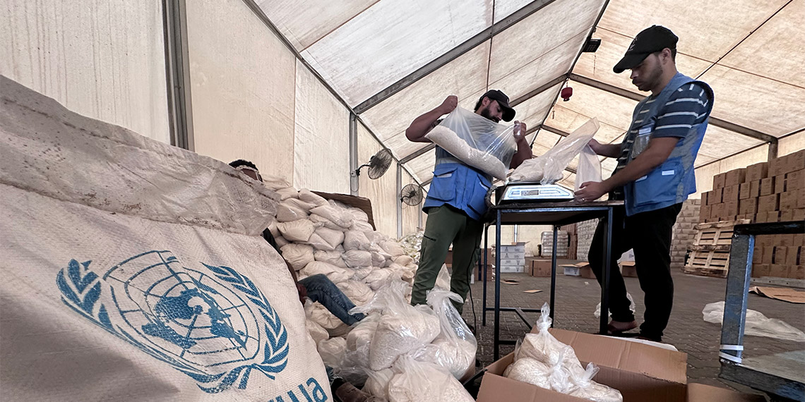 UNRWA Genel Komiseri Phillip Lazzarini, 7 Ekim soruşturması kapsamında adı geçen 12 UNRWA çalışanının işine son verildiğini ve soruşturma başlatılacağını duyurdu.