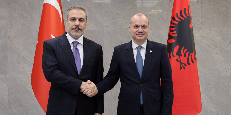 Hakan Fidan Arnavutluk'ta konuştu