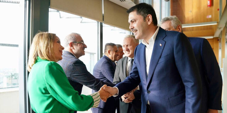 Kurum, İstanbul Sanayi Odası ziyaretinde konuştu