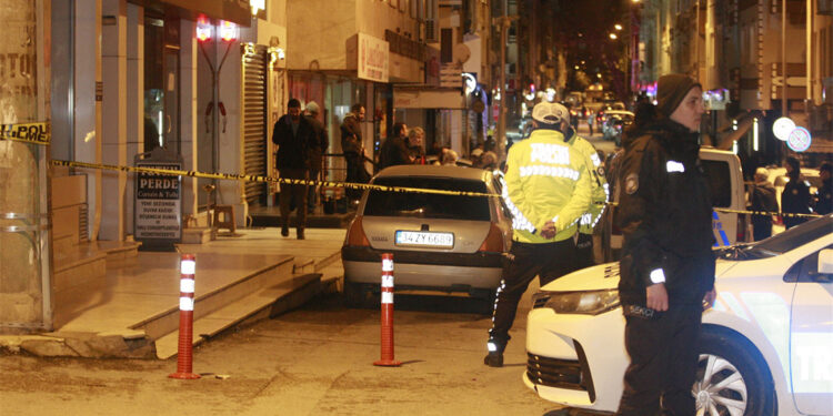 Müşterilerini milyonlarca TL dolandıran kuyumcu yakalandı