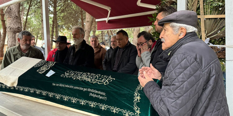 Hikmet Taşdemir son yolculuğuna uğurlandı