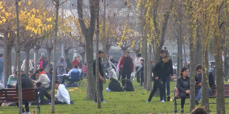 Yeni yılın ilk gününde İstanbullular parklara akın etti