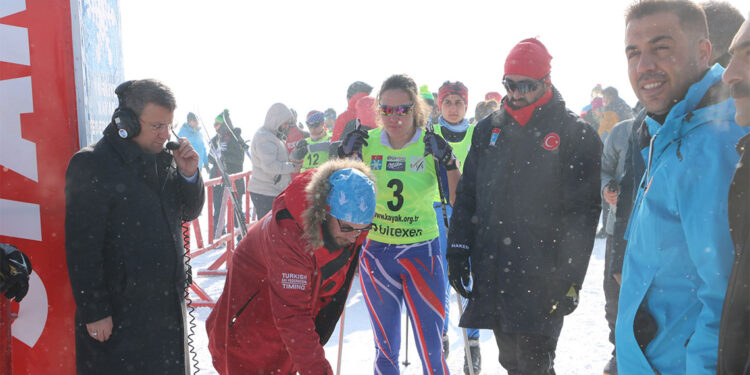 Kayaklı Koşu Eleme Yarışmaları 655 sporcu ile başladı