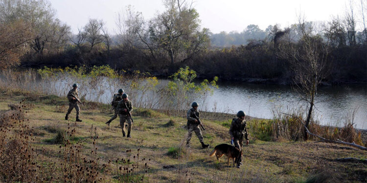 FETÖ/PDY şüphelisi 3 eski emniyet müdürü tutuklandı
