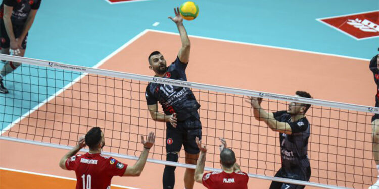 Ziraat Bankkart Erkek Voleybol Takımı çeyrek finalde