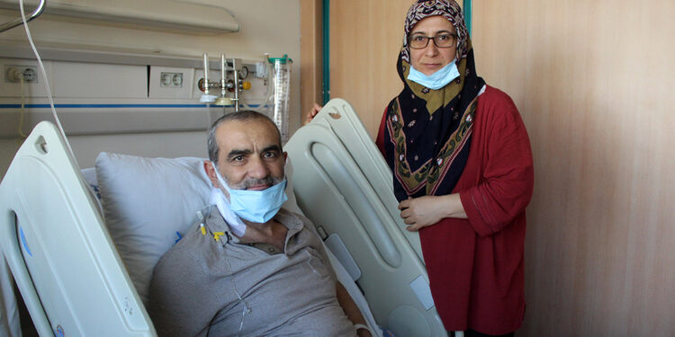 10 yıldır böbrek pekleyen emekli polis, sağlığına kavuştu