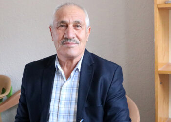 15 nüfuslu köyüne 7'nci kez muhtar adayı oldu