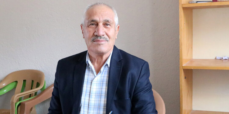 15 nüfuslu köyüne 7'nci kez muhtar adayı oldu