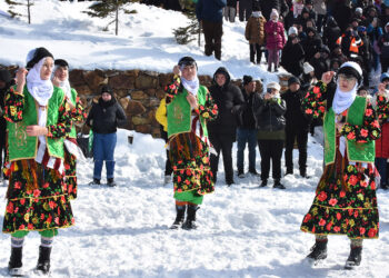2 bin rakımlı Çambaşı Yaylası'nda kış festivali