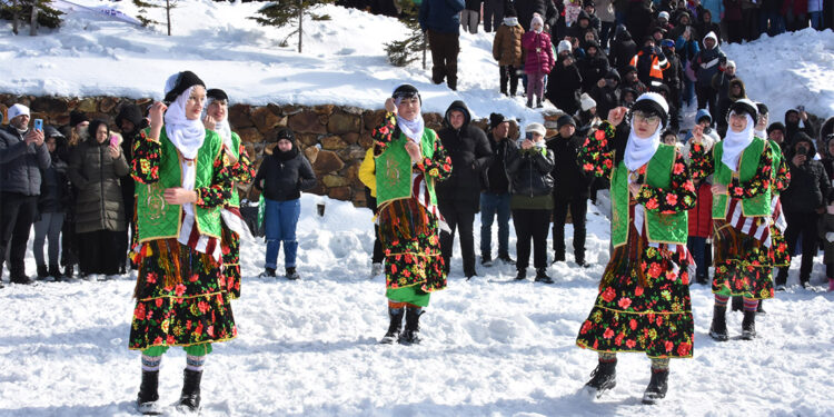 2 bin rakımlı Çambaşı Yaylası'nda kış festivali
