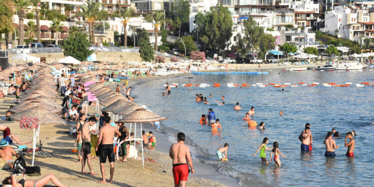 2024 yılında Bodrum'a havadan1 milyon turist bekleniyor