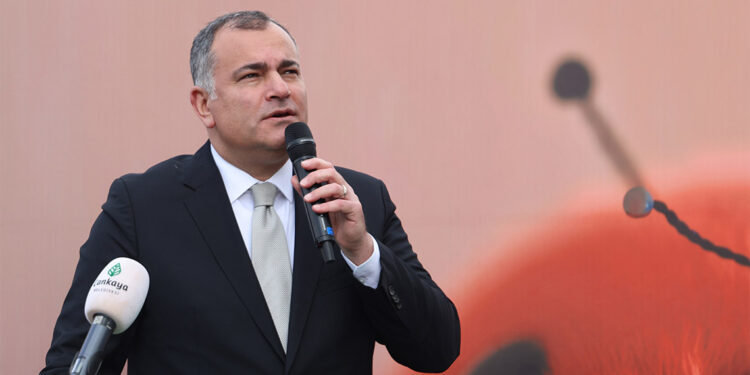 Pırıl pırıl başarılı örnek bir belediye devrediyoruz