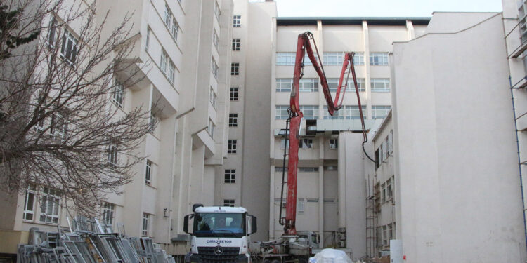 3 büyük deprem atlatan Balcalı Hastanesi güçlendiriliyor