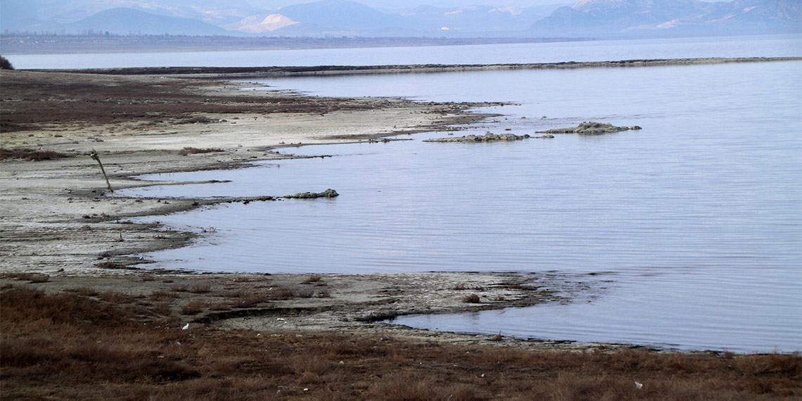 Burdur Gölü ve diğer göllerde susuzluk sirenleri çalıyor