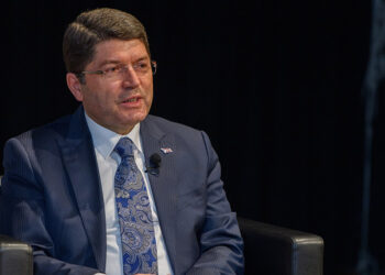 Hedefimiz yeni bir anayasa, demokratik bir anayasa
