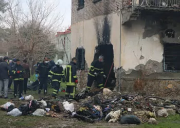 Kozan'da evde çıkan yangında anne ve 2 oğlu öldü