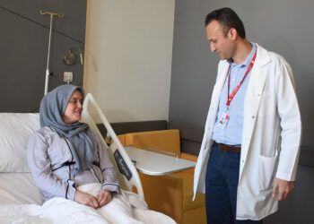 Anne karnındaki bebeğe kan nakli yapıldı