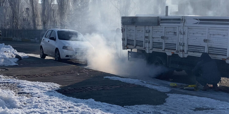 Göle'de sıcaklık eksi 32,9 derece ölçüldü