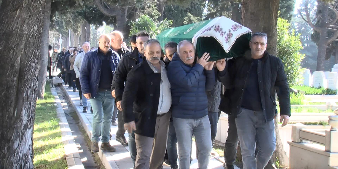 Çağlayan'da adliye saldırısında ölen Dilfiraz Karataş, için Bağcılar Cemevi’nde cenaze töreni düzenlendi. Karataş’ın cenazesi Edirnekapı Şehitliği'nde toprağa verildi.