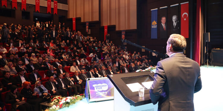 Ali Tombaş, Sultanbeyli için 100 projesini açıkladı