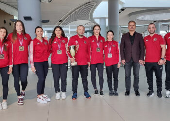 Avrupa 2'ncisi Kadın Güreş Milli Takımı, yurda döndü