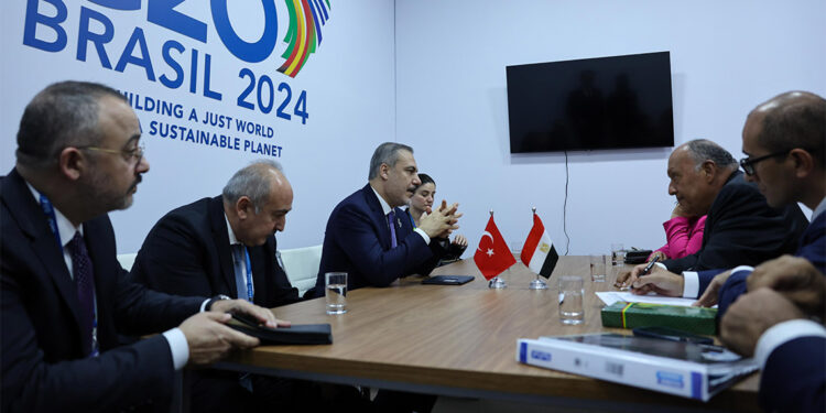 Hakan Fidan Mısırlı mevkidaşı ile görüştü