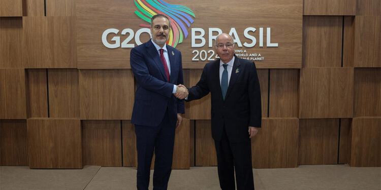 Hakan Fidan Brezilya'da temaslarını sürdürüyor