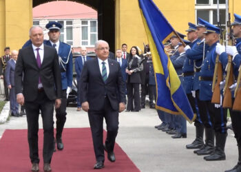 Yaşar Güler Bosna Hersek Savunma Bakanı ile görüştü