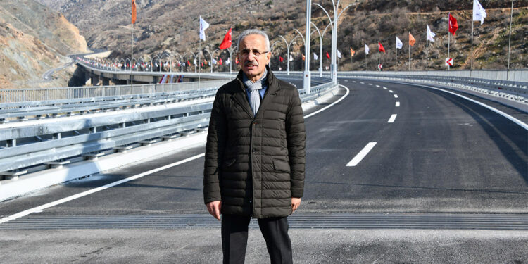 Yusufeli'nde iki yaka bir araya getirildi