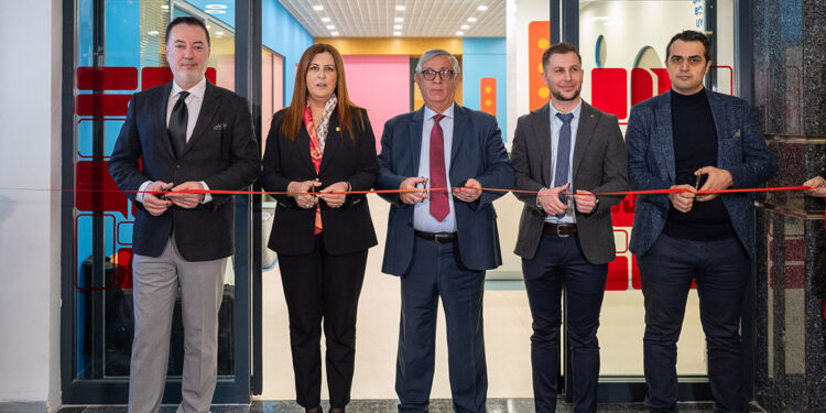 BAU Dil ve Konuşma Bozuklukları Uygulama ve Araştırma Merkezi açıldı